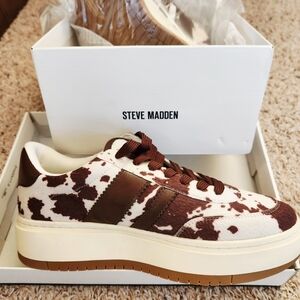 Steve Madden Cow-Print Women's Sneaker Ninja 9M NWT